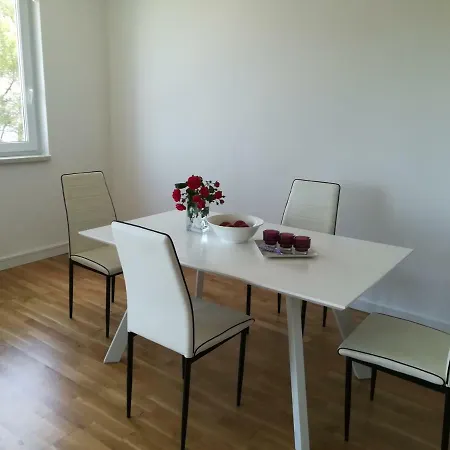Karlo Apartment *